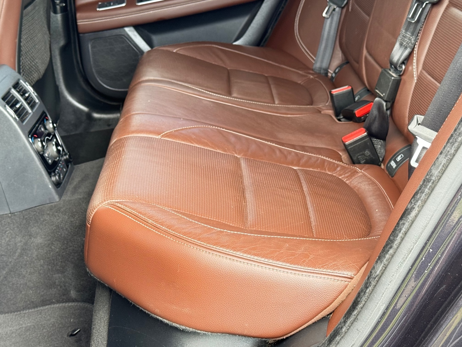 Used Jaguar XF 2015 for sale - 76615939: Photo 28