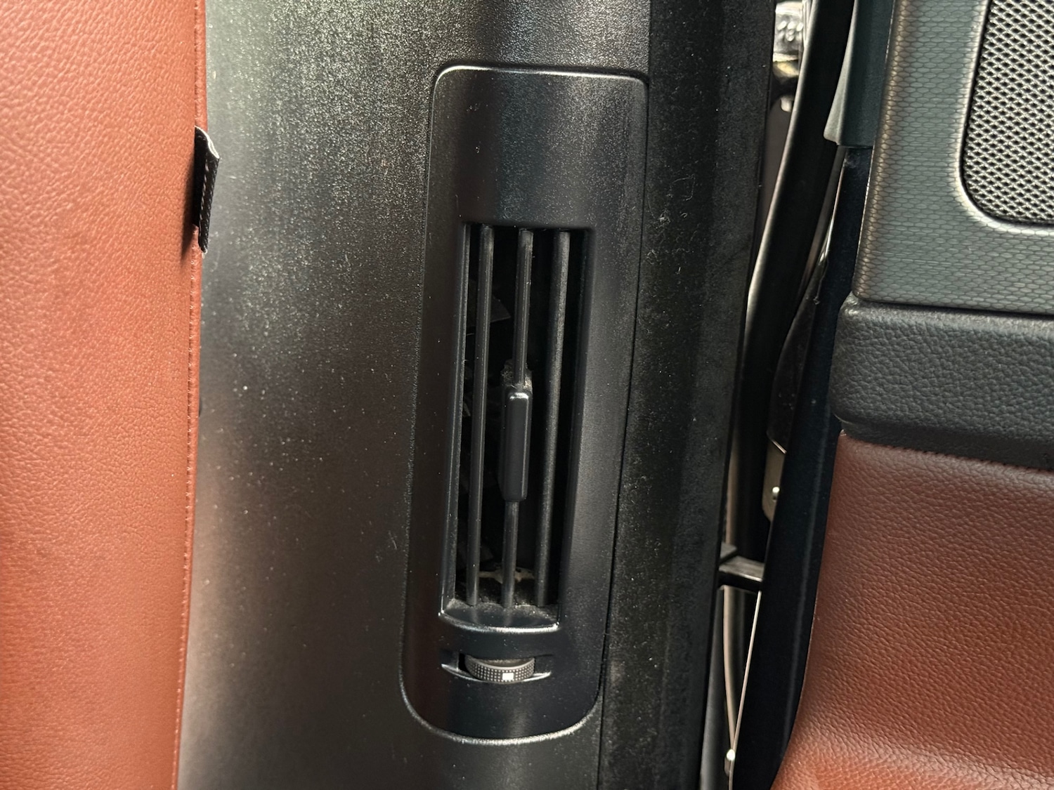 Used Jaguar XF 2015 for sale - 76615939: Photo 30