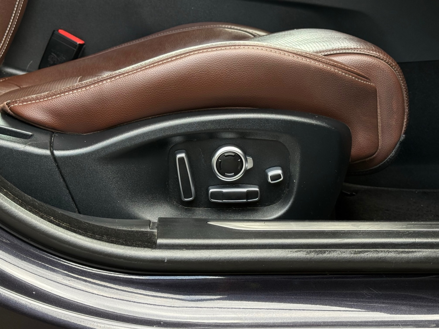 Used Jaguar XF 2015 for sale - 76615939: Photo 38