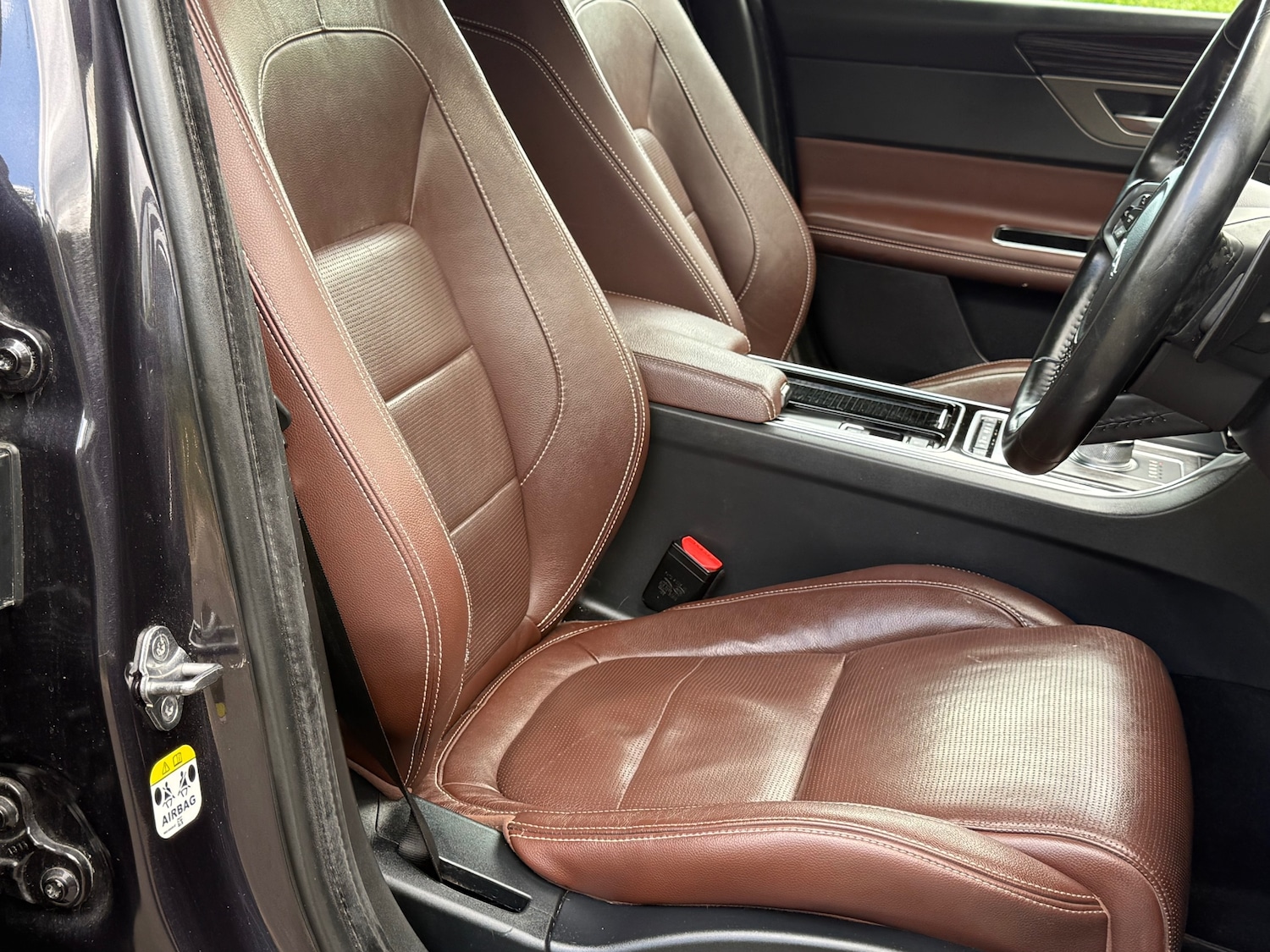 Used Jaguar XF 2015 for sale - 76615939: Photo 40