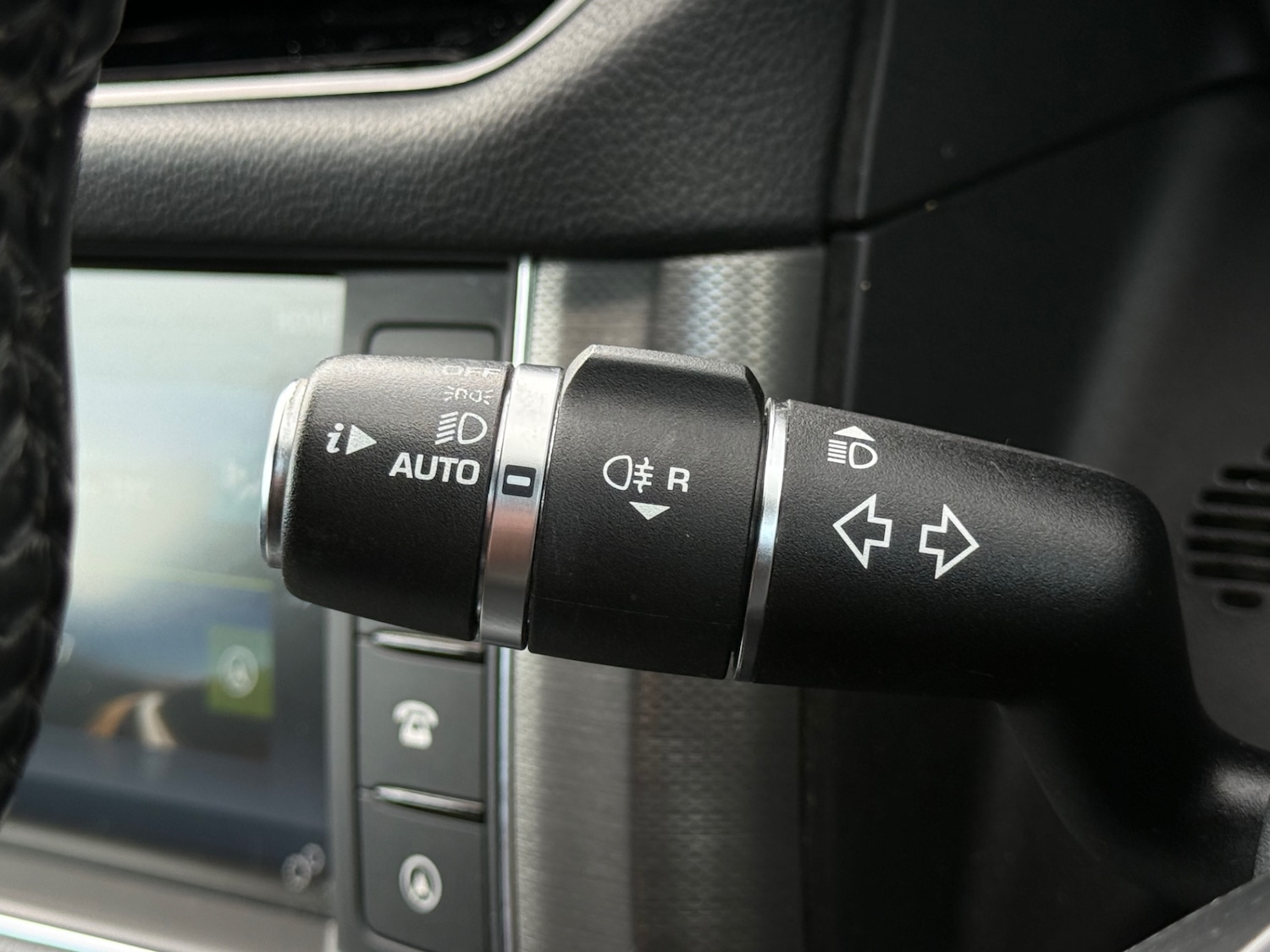 Used Jaguar XF 2015 for sale - 76615939: Photo 44