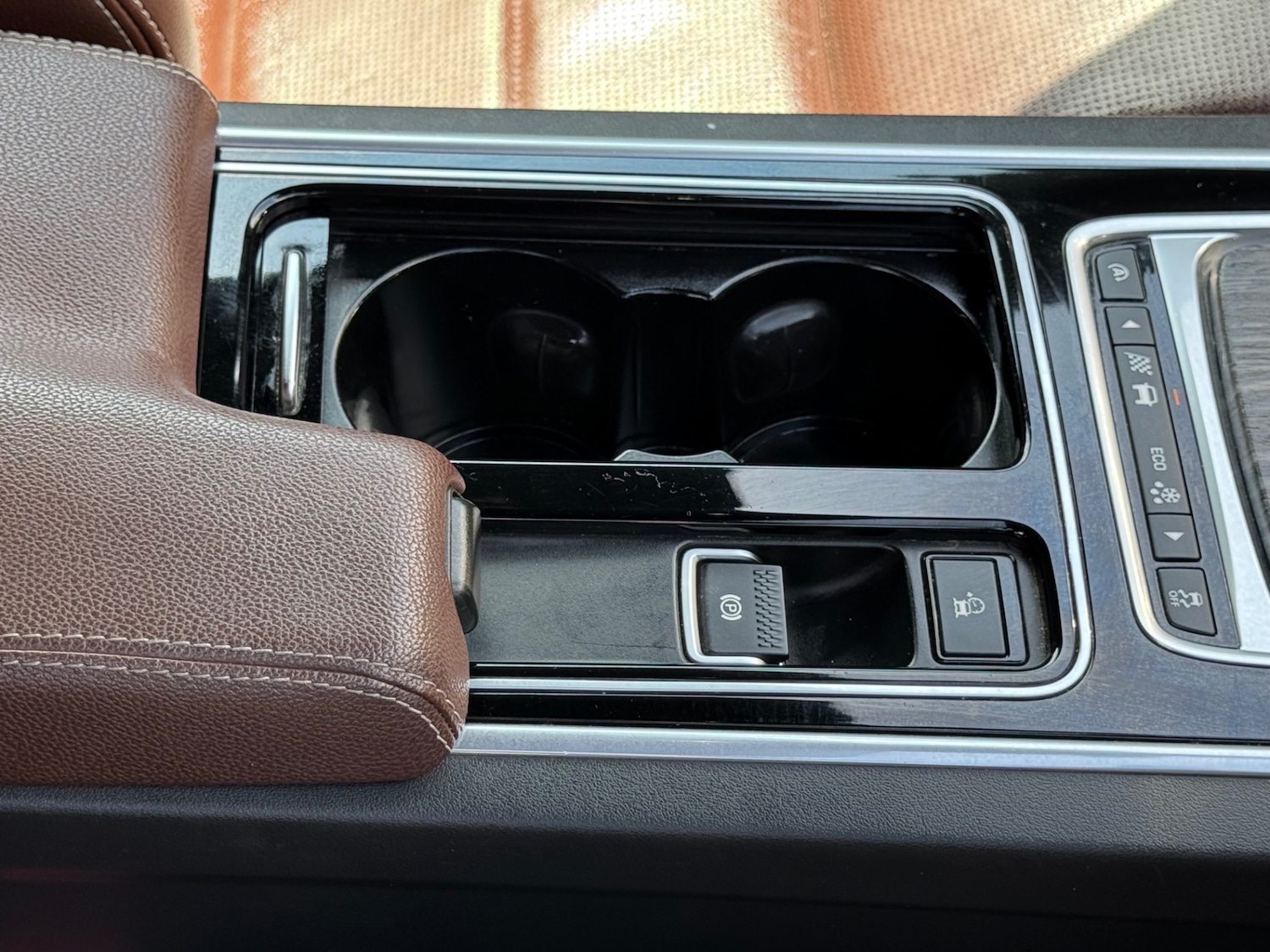 Used Jaguar XF 2015 for sale - 76615939: Photo 59