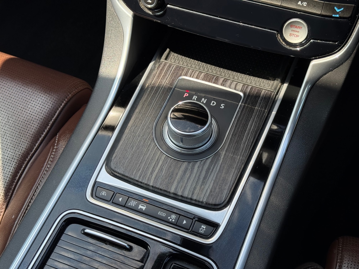 Used Jaguar XF 2015 for sale - 76615939: Photo 61