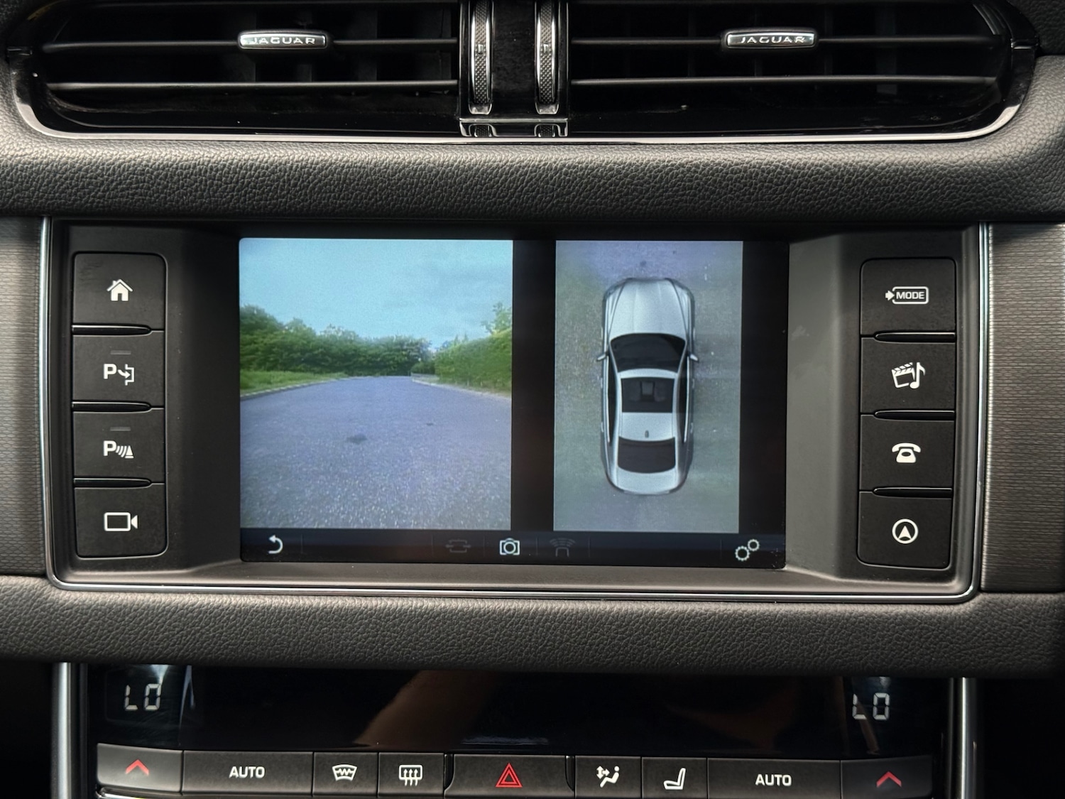 Used Jaguar XF 2015 for sale - 76615939: Photo 78