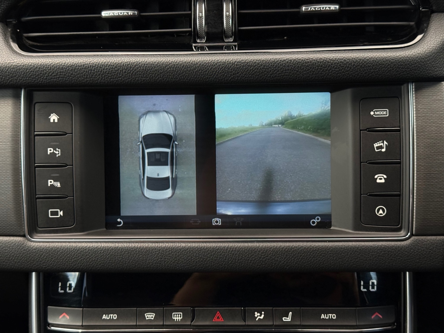 Used Jaguar XF 2015 for sale - 76615939: Photo 80