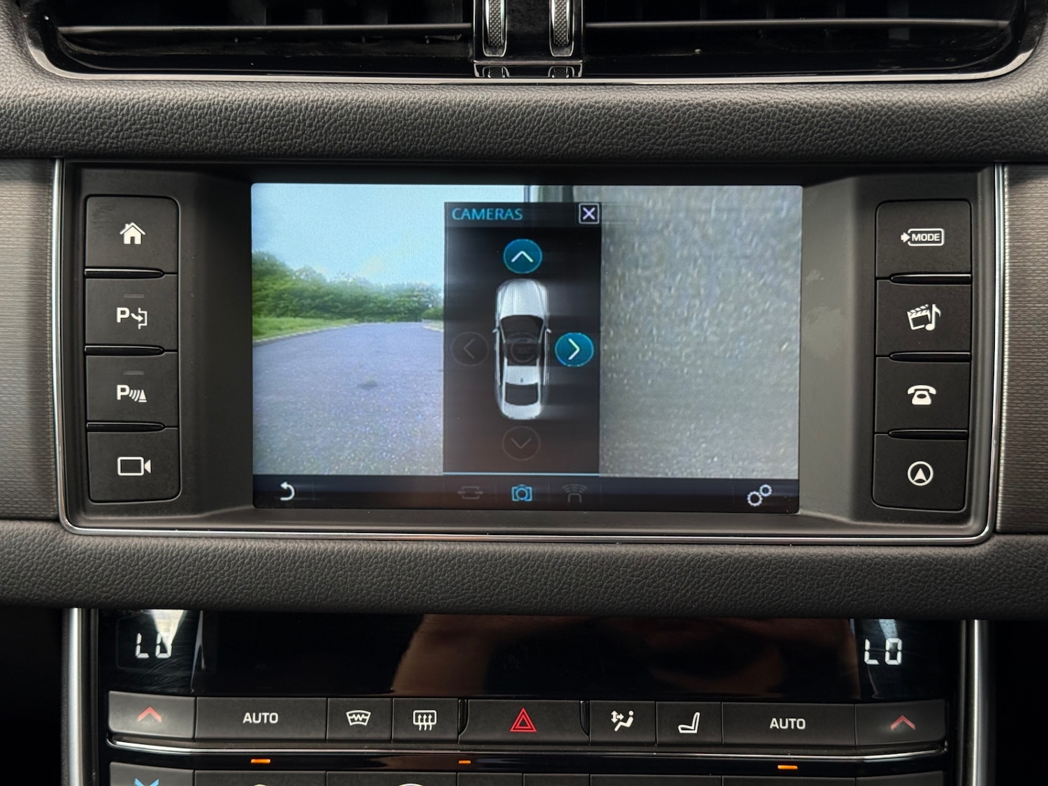 Used Jaguar XF 2015 for sale - 76615939: Photo 83