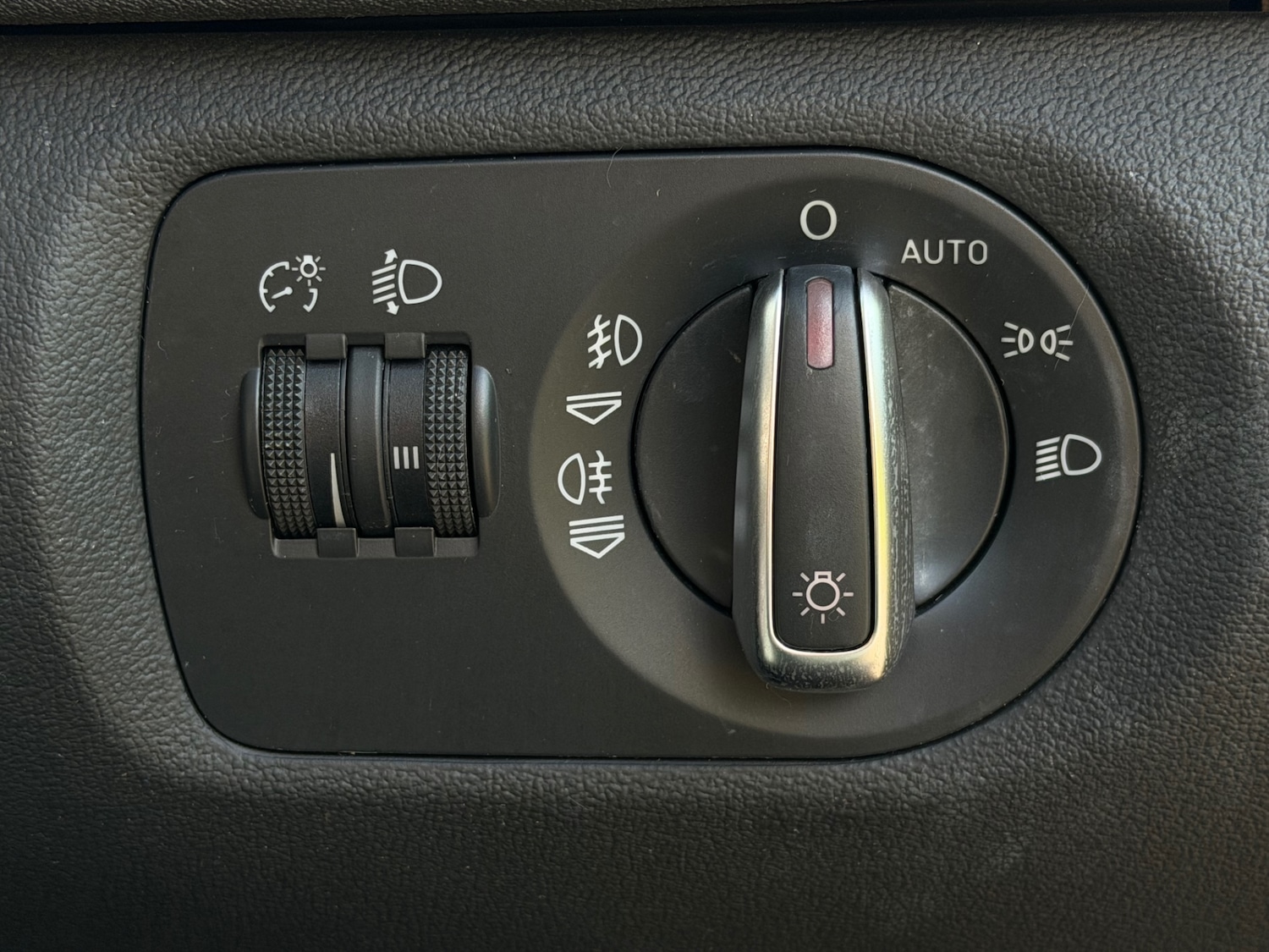 Used Audi A3 2010 for sale - 77830533: Photo 21