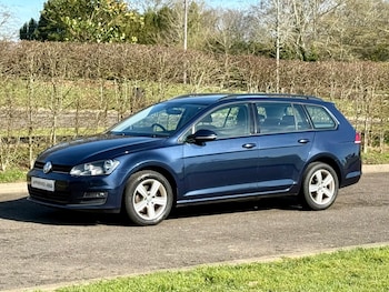 Used Volkswagen Golf 2016 for sale - 77716574: Photo