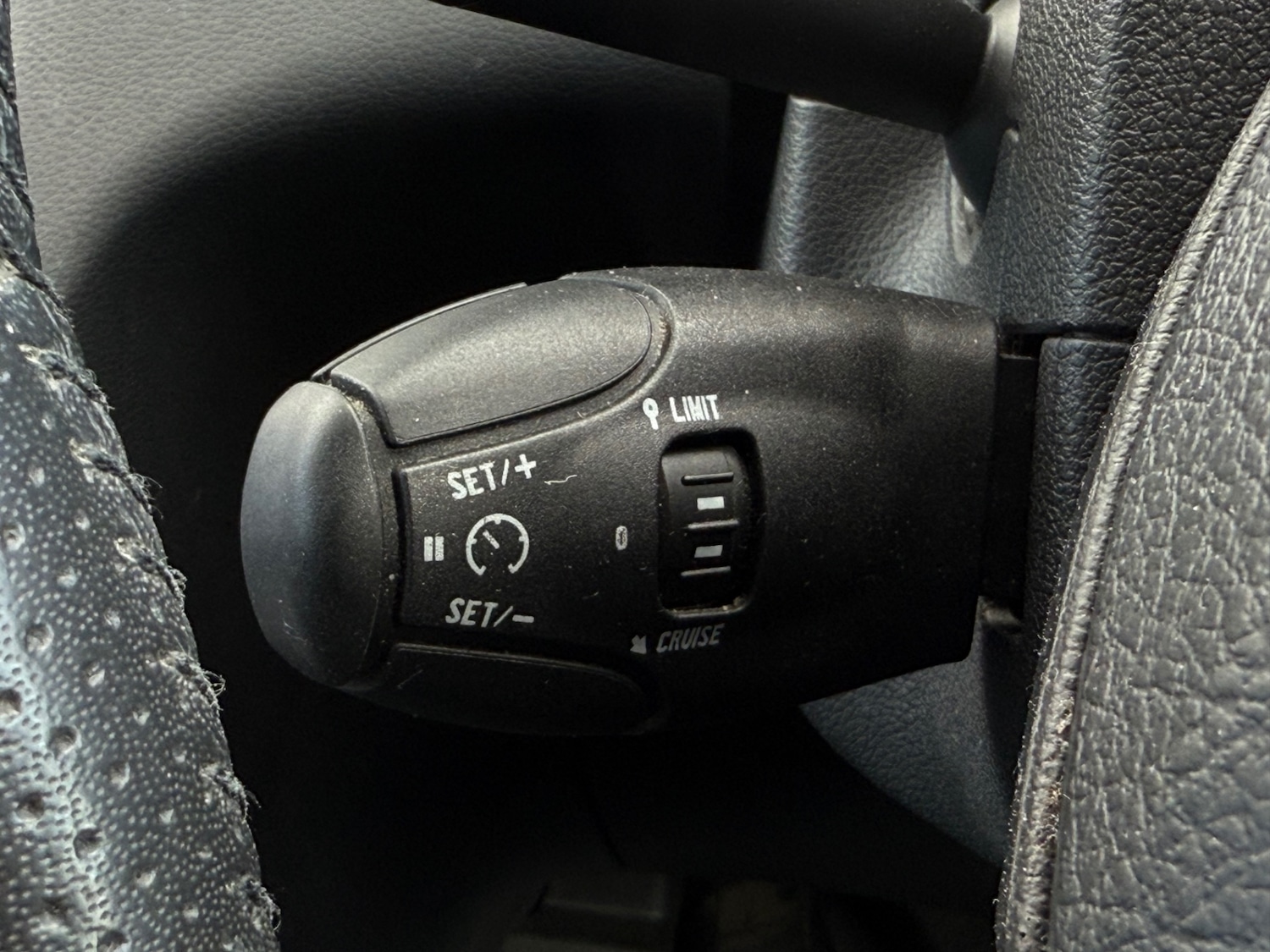 Used Peugeot 5008 2014 for sale - 76619569: Photo 23