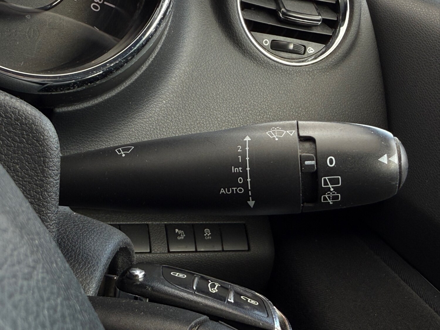 Used Peugeot 5008 2014 for sale - 76619569: Photo 24