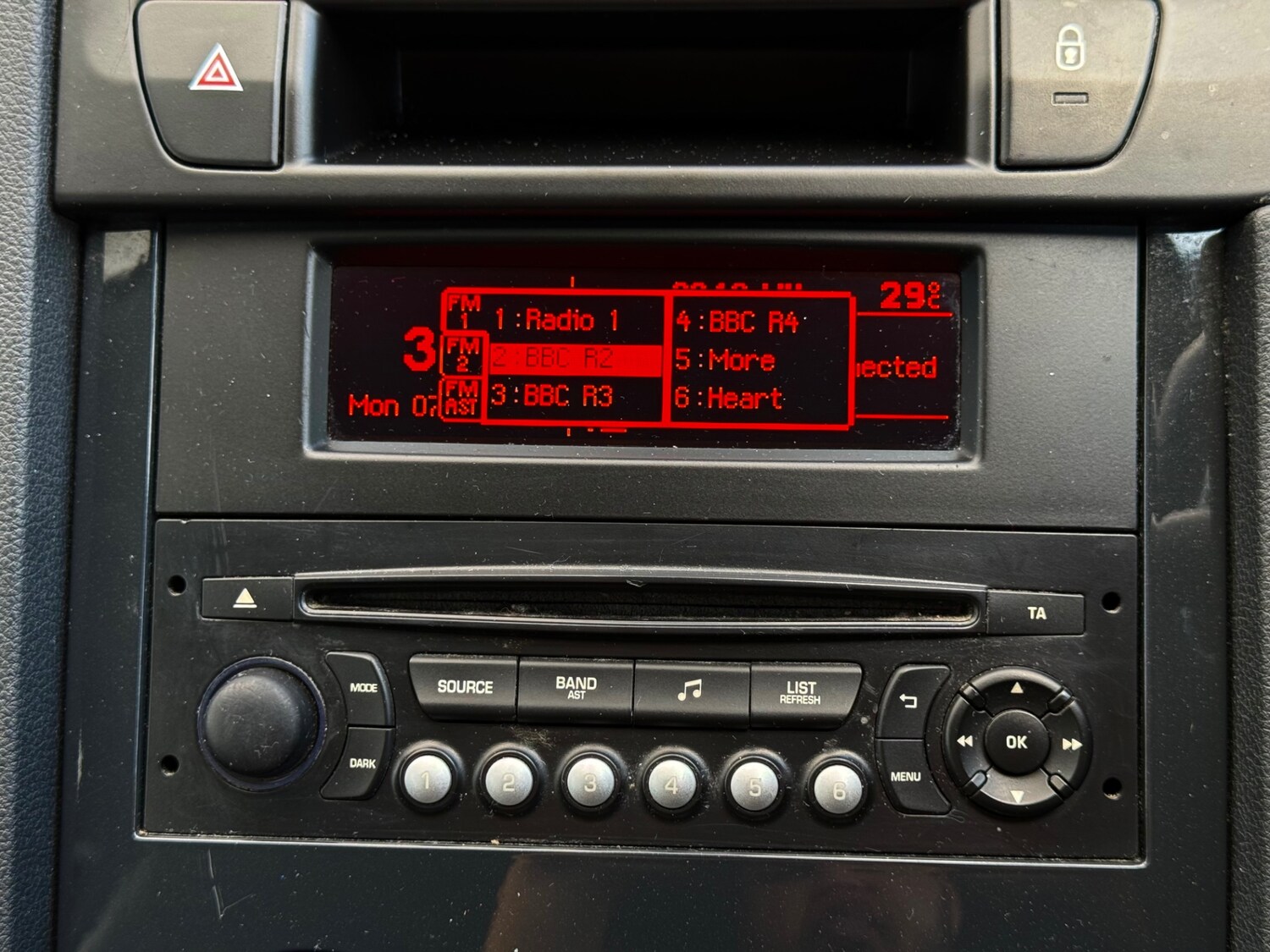 Used Peugeot 5008 2014 for sale - 76619569: Photo 36