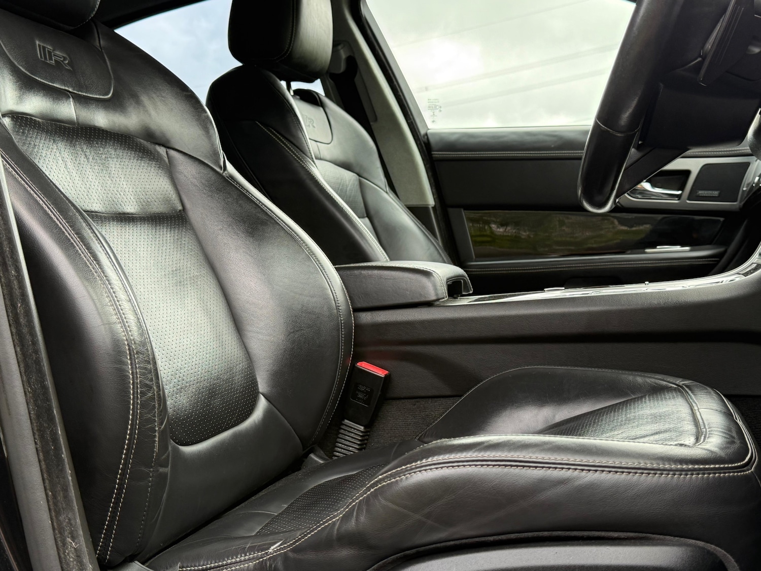 Used Jaguar XF 2013 for sale - 78133704: Photo 26