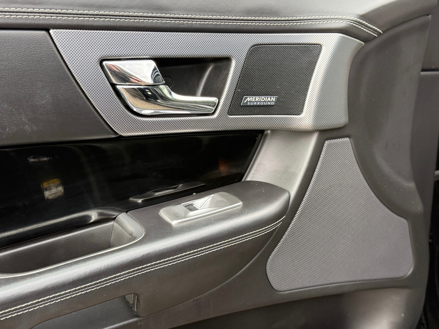 Used Jaguar XF 2013 for sale - 78133704: Photo 27