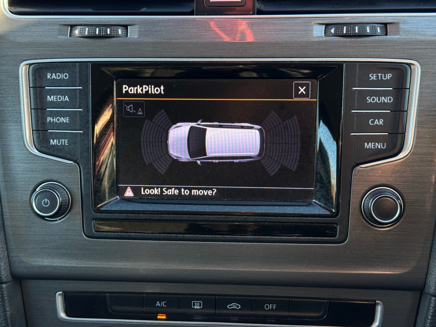 Used Volkswagen Golf 2014 for sale - 76878030: Photo 19