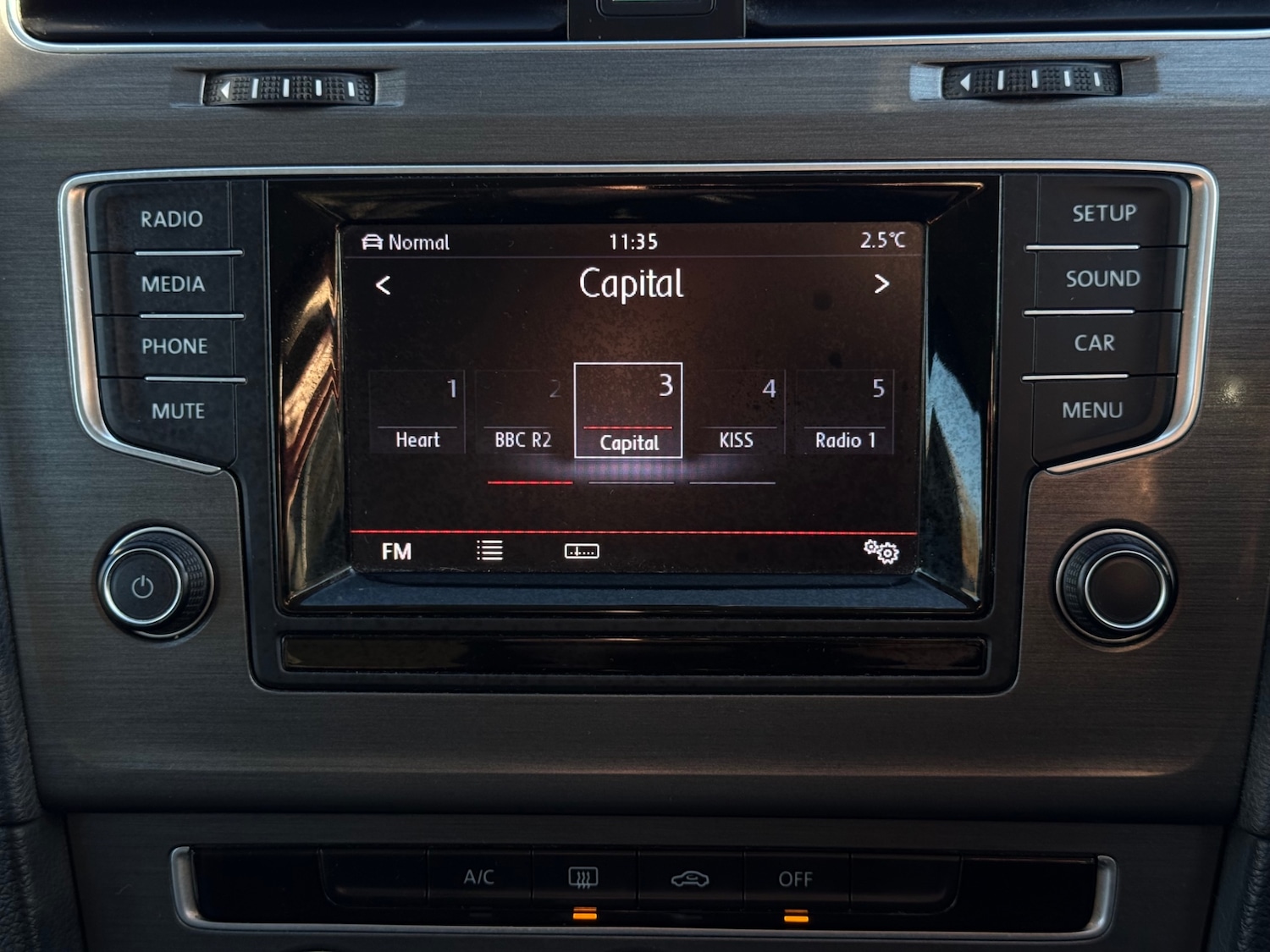 Used Volkswagen Golf 2014 for sale - 76878030: Photo 21