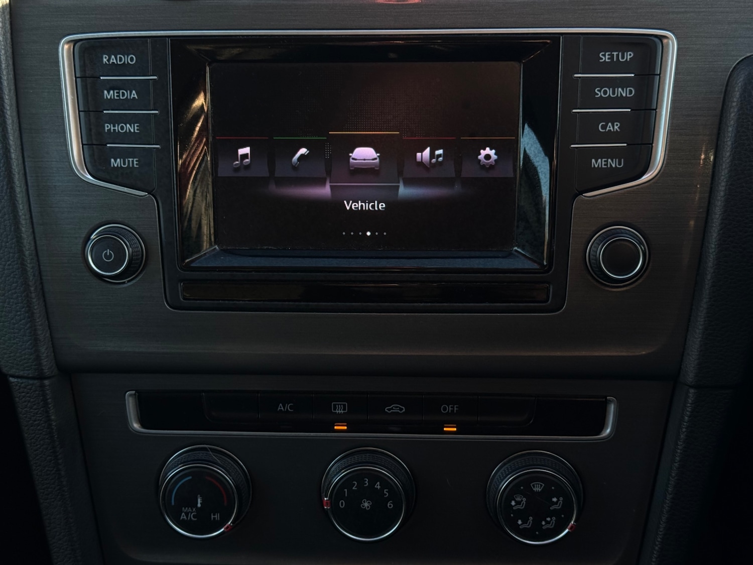 Used Volkswagen Golf 2014 for sale - 76878030: Photo 25