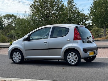 Used Peugeot 107 2011 for sale - 79474044: Photo