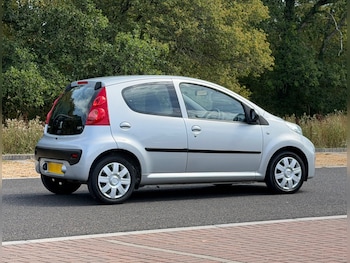 Used Peugeot 107 2011 for sale - 79474044: Photo