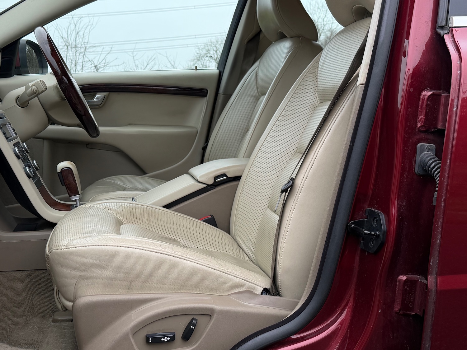 Used Volvo V70 2008 for sale - 77323470: Photo 17