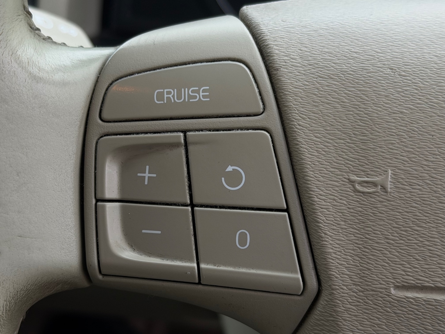 Used Volvo V70 2008 for sale - 77323470: Photo 26