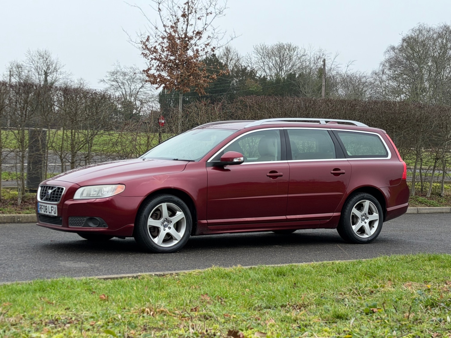 Used Volvo V70 2008 for sale - 77323470: Photo 3