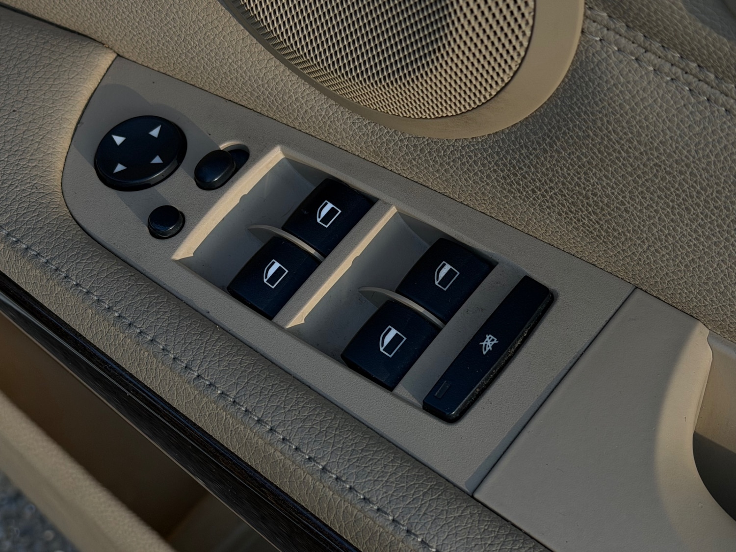 Used BMW 3 Series 2011 for sale - 77745701: Photo 12