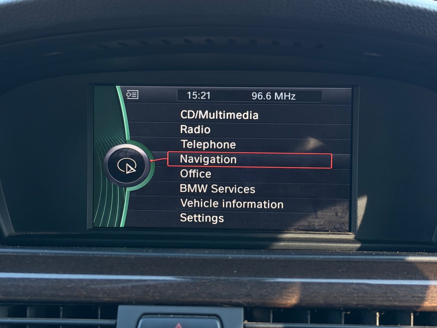 Used BMW 3 Series 2011 for sale - 77745701: Photo 18