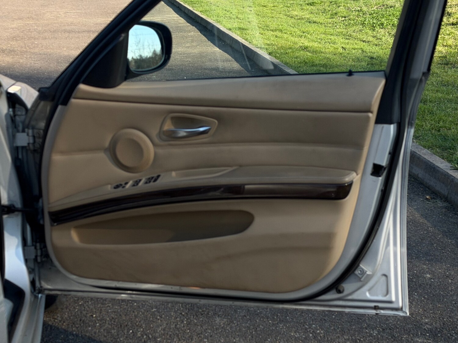 Used BMW 3 Series 2011 for sale - 77745701: Photo 29