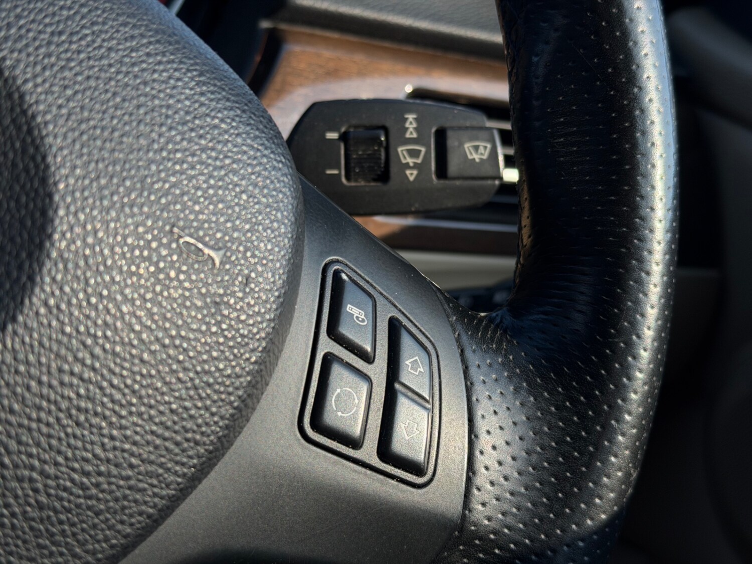 Used BMW 3 Series 2011 for sale - 77745701: Photo 30