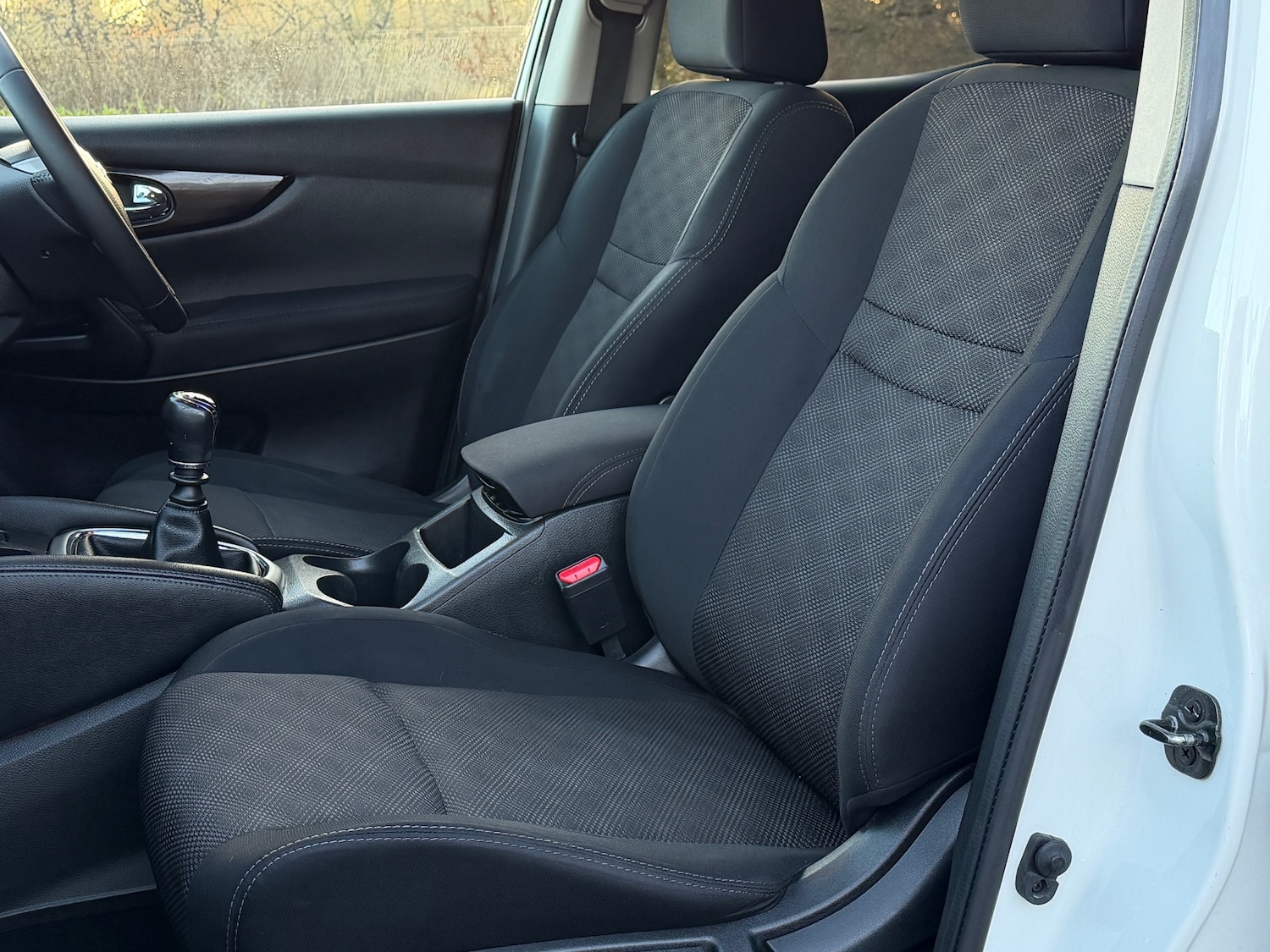 Used Nissan Qashqai 2015 for sale - 76898185: Photo 30