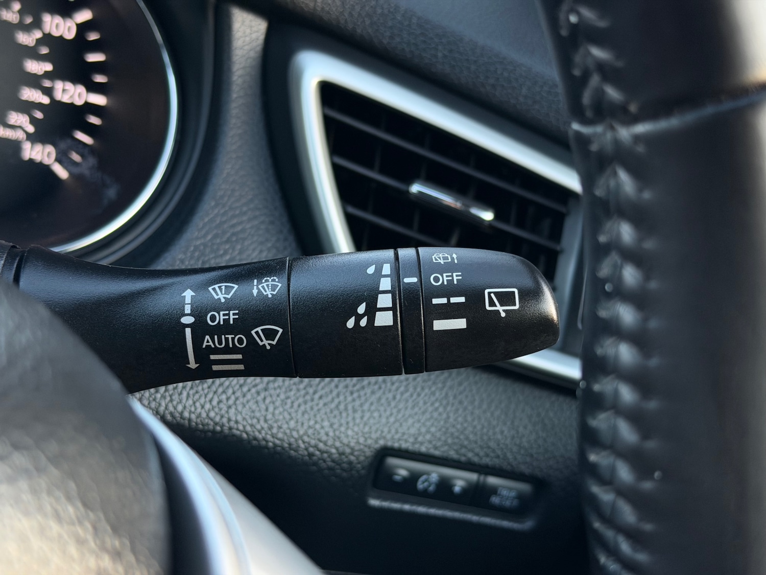 Used Nissan Qashqai 2015 for sale - 76898185: Photo 37