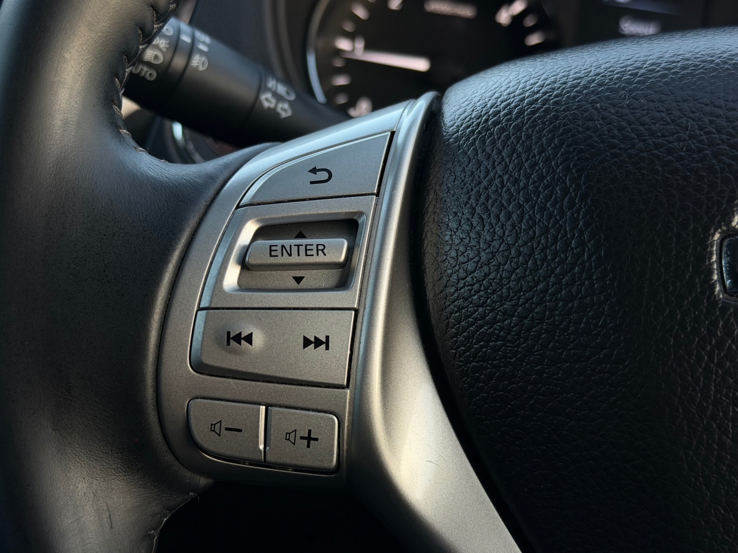 Used Nissan Qashqai 2015 for sale - 76898185: Photo 39