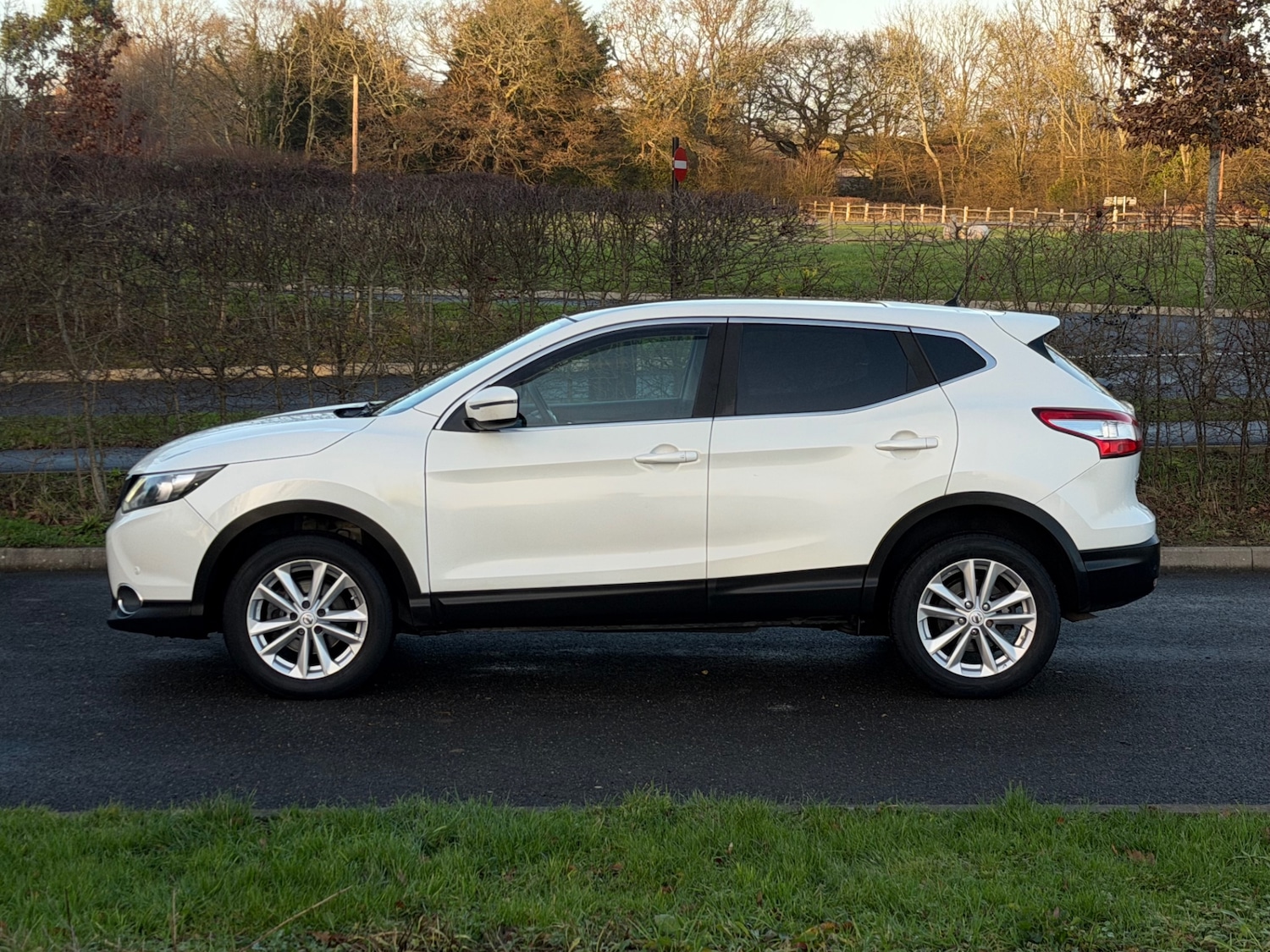 Used Nissan Qashqai 2015 for sale - 76898185: Photo 4