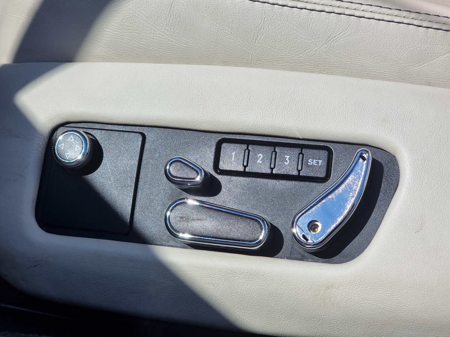 Used Bentley Continental 2012 for sale - 76625324: Photo 26