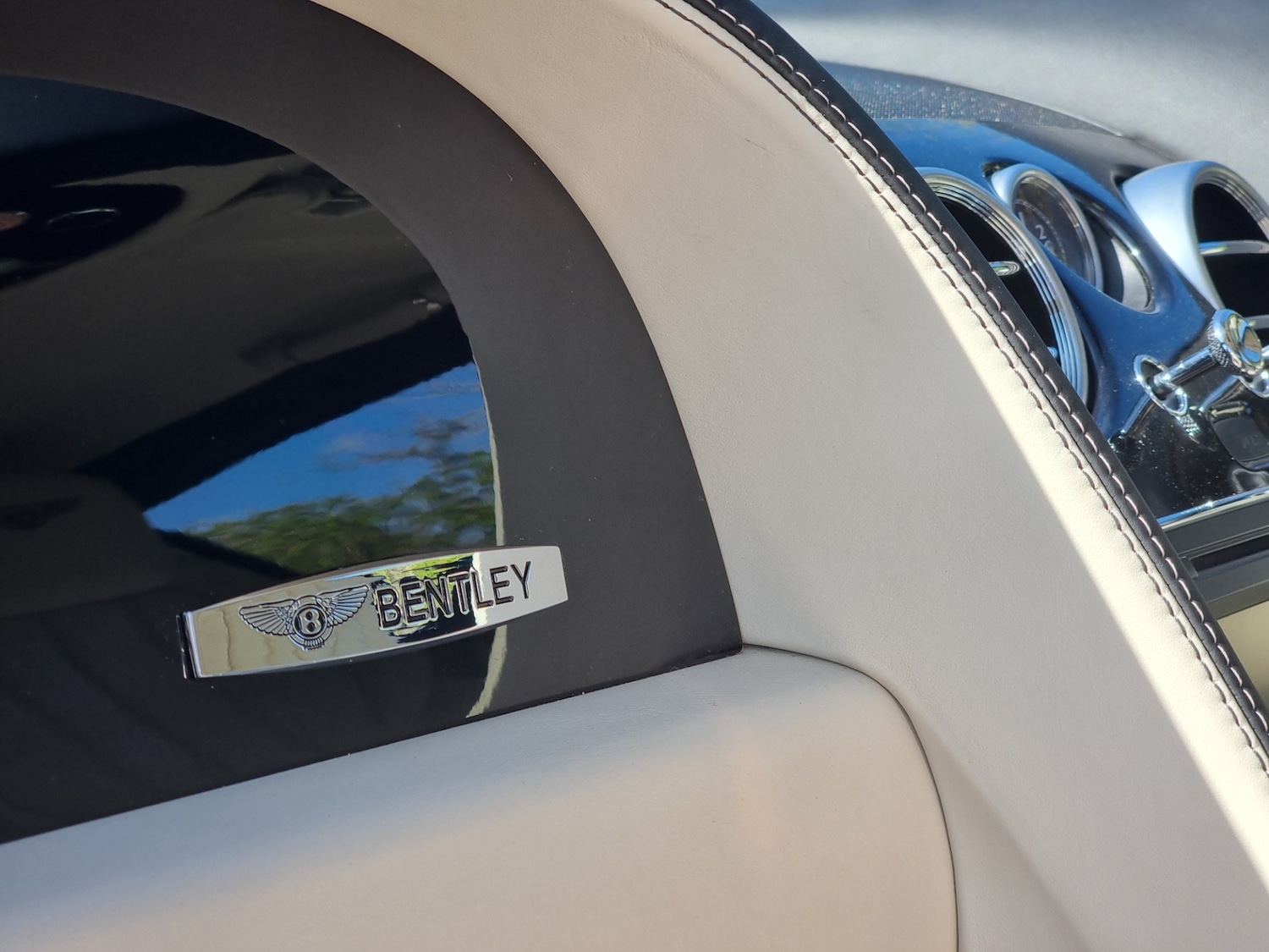 Used Bentley Continental 2012 for sale - 76625324: Photo 27