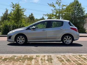 Used Peugeot 308 2013 for sale - 79175536: Photo