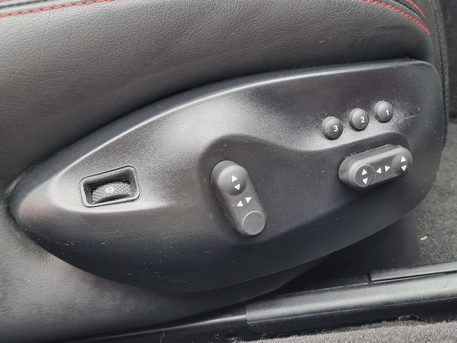 Used Maserati Granturismo 2015 for sale - 76612216: Photo 75