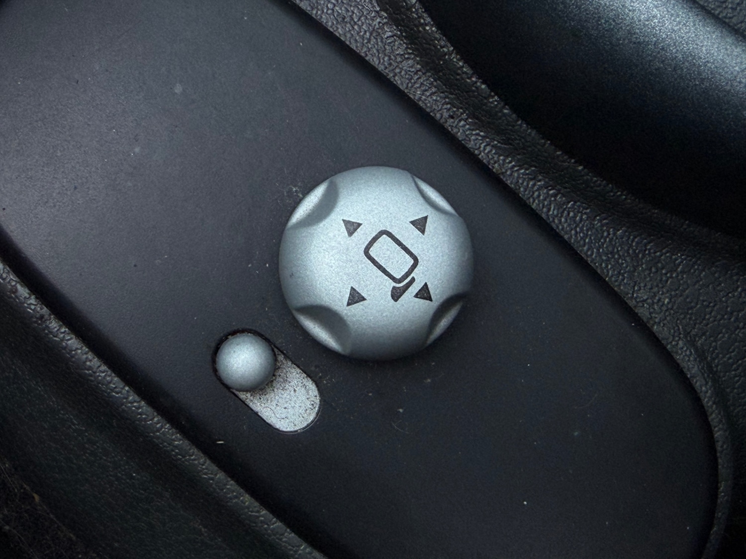 Used MINI Convertible 2007 for sale - 77125767: Photo 24