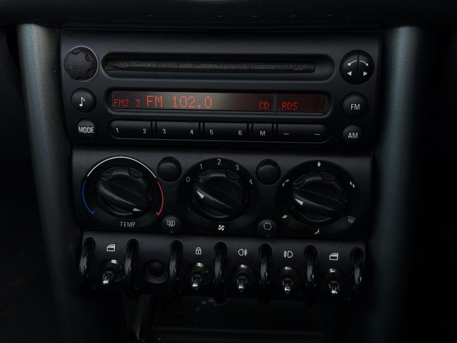 Used MINI Convertible 2007 for sale - 77125767: Photo 25