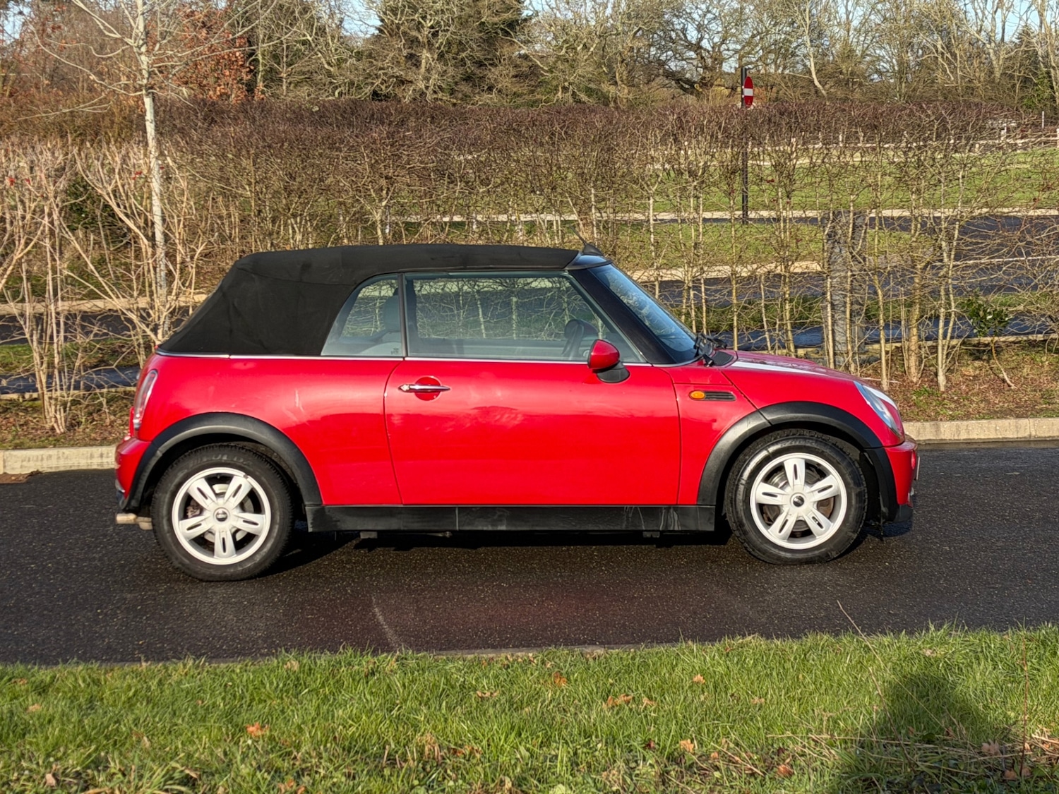 Used MINI Convertible 2007 for sale - 77125767: Photo 8
