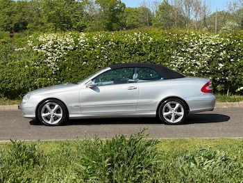 Used Mercedes-Benz CLK 2004 for sale - 79544444: Photo