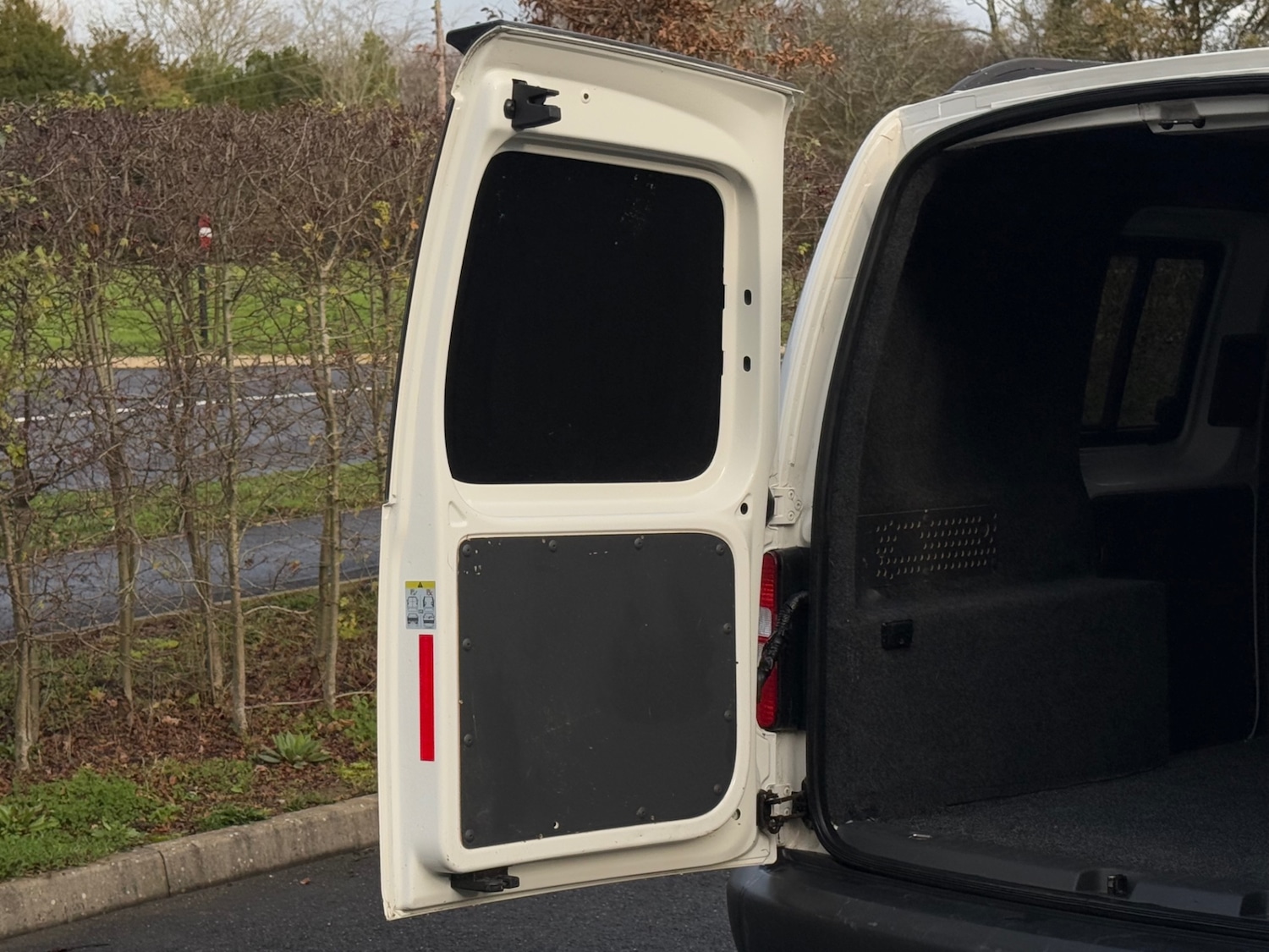 Used Volkswagen Caddy 2013 for sale - 76670956: Photo 15