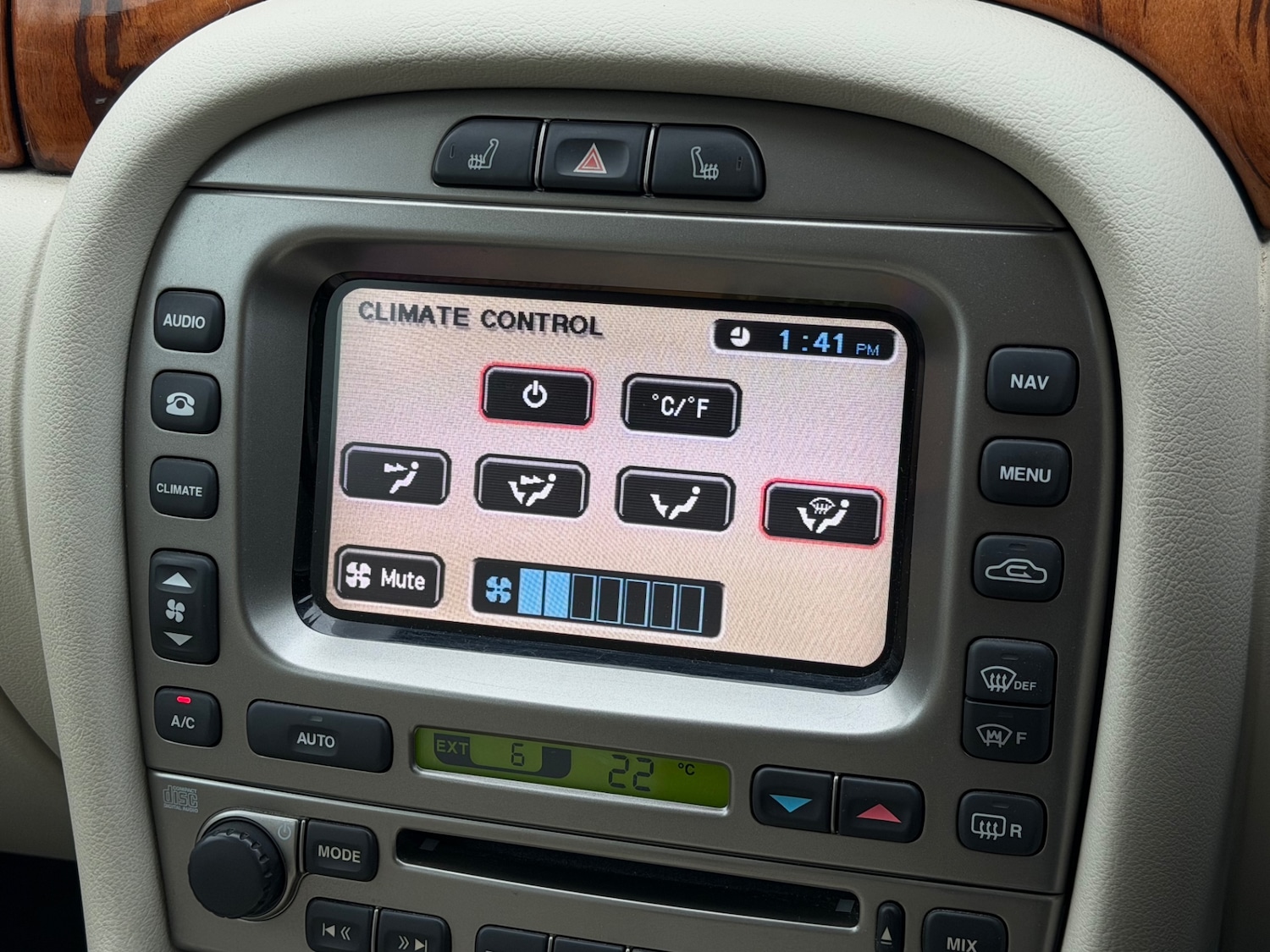 Used Jaguar X-Type 2009 for sale - 77033394: Photo 22