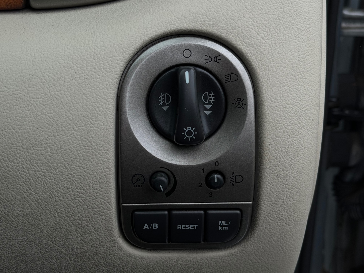 Used Jaguar X-Type 2009 for sale - 77033394: Photo 23