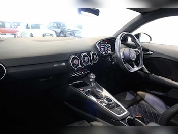 Used Audi TT 2023 for sale - 76043940: Photo 2