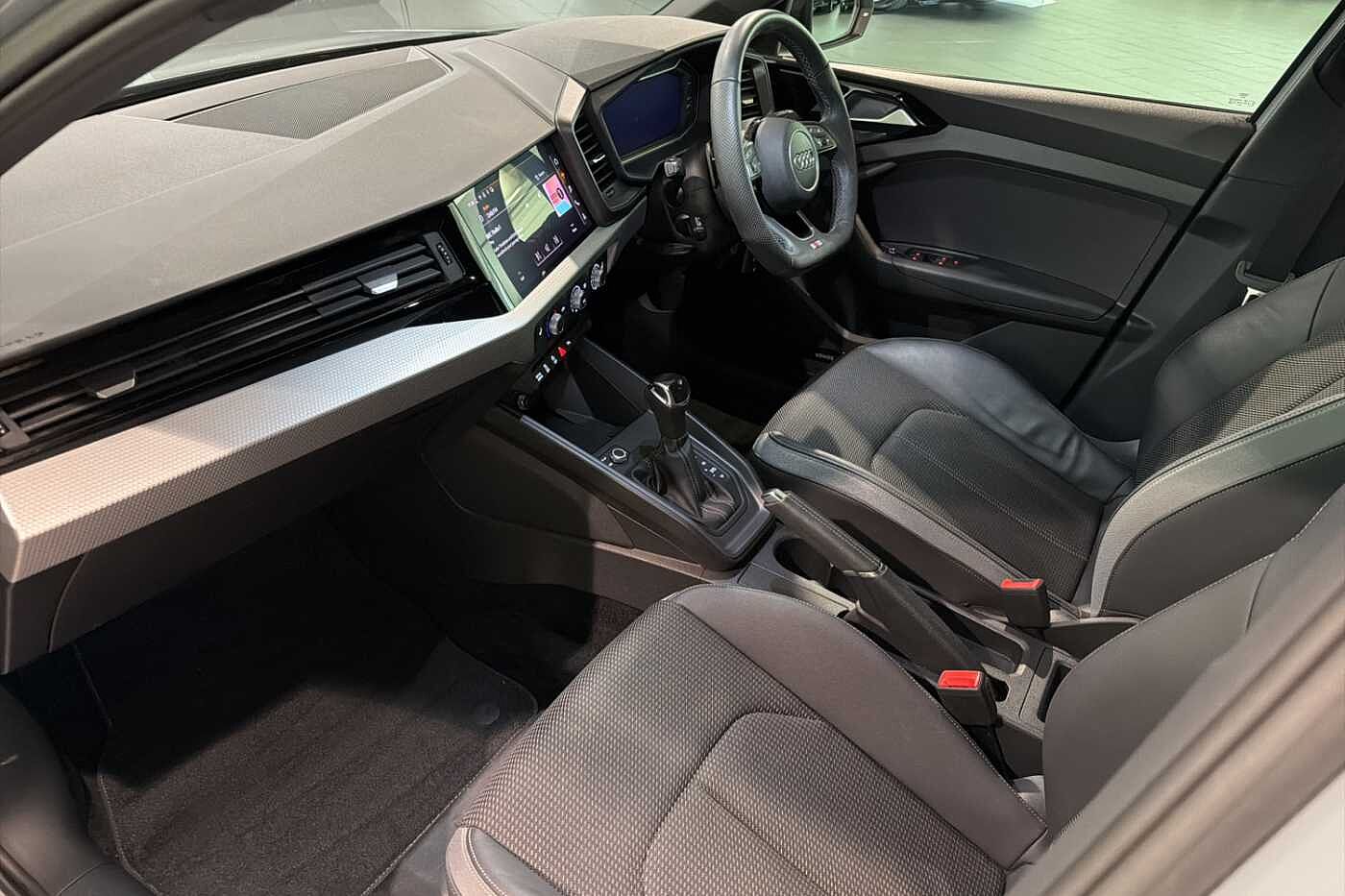 Used Audi A1 2025 for sale - 76800424: Photo 2