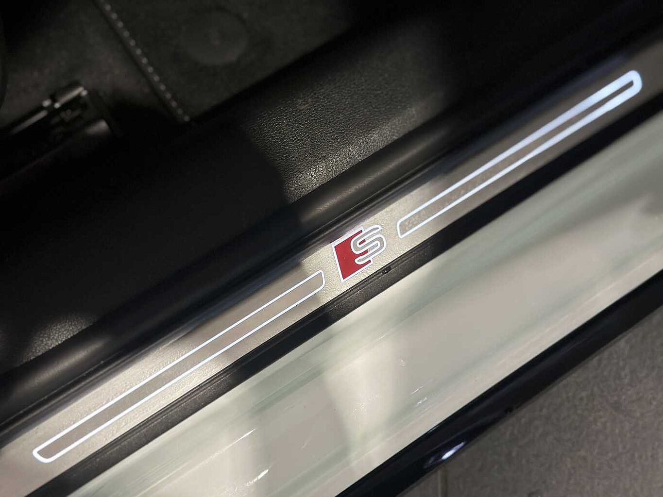 Used Audi A4 2019 for sale - 76800395: Photo 15