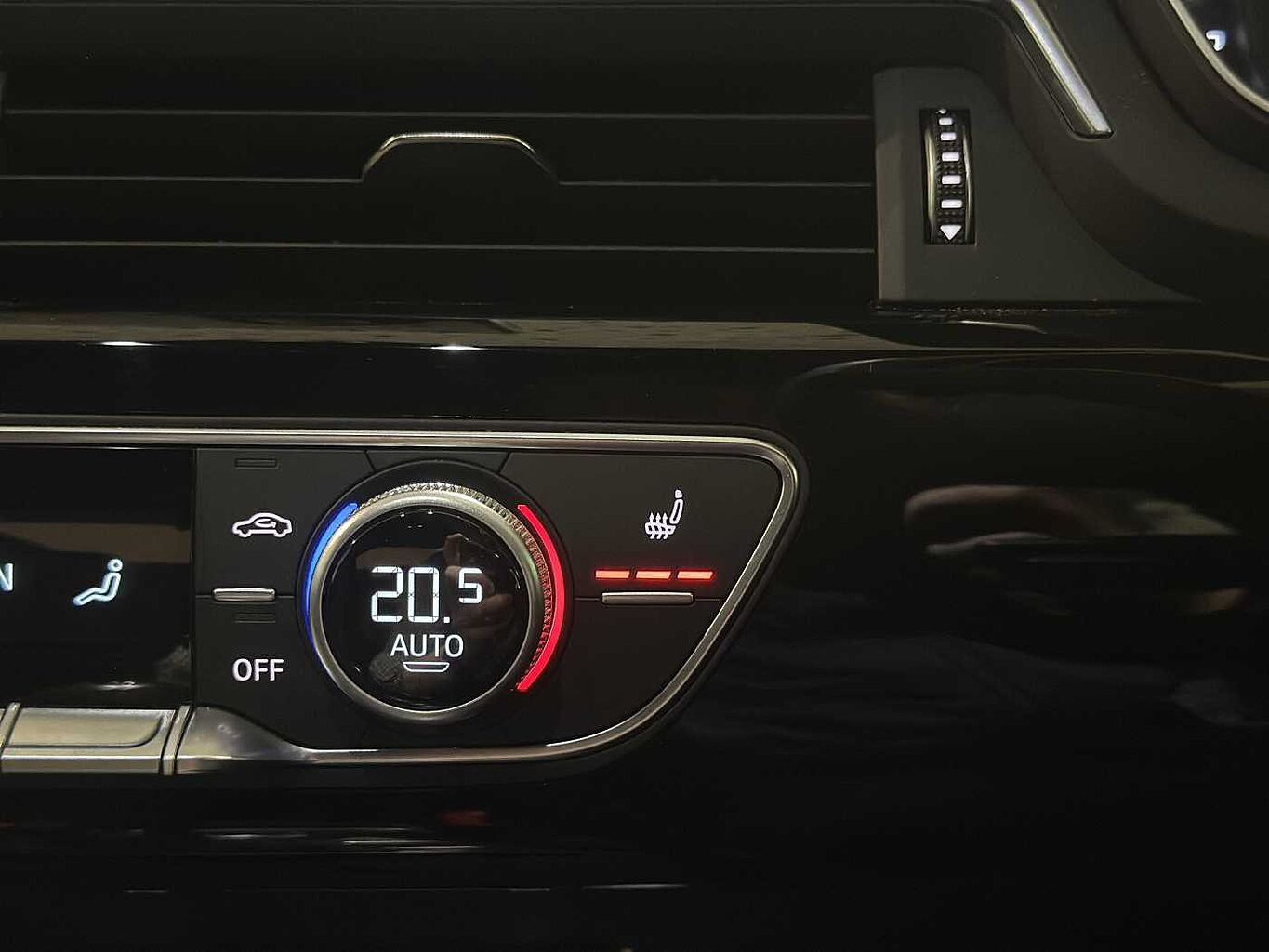 Used Audi A4 2019 for sale - 76800395: Photo 18