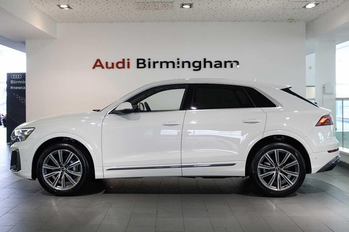 Used Audi Q8 2025 for sale - 77132742: Photo 4