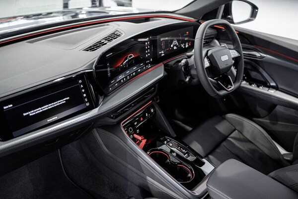 Used Audi Q5 2025 for sale - 74022033: Photo 2